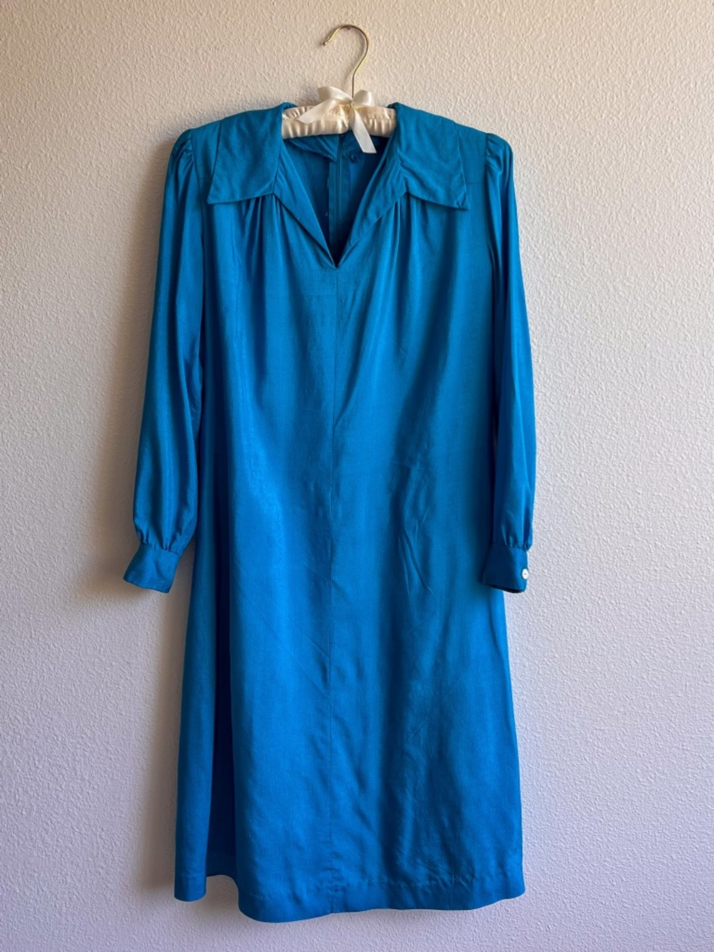 Vintage 1970s Teal Silk Dress With Tie (M) - Picture 5 of 15